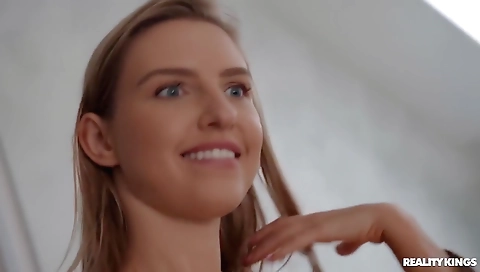 Blonde cutie gets her pussy pounded