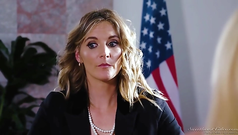 Tonigh alss and asian with a dildo