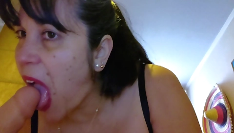 Madi teensexmaniay's best friend at home