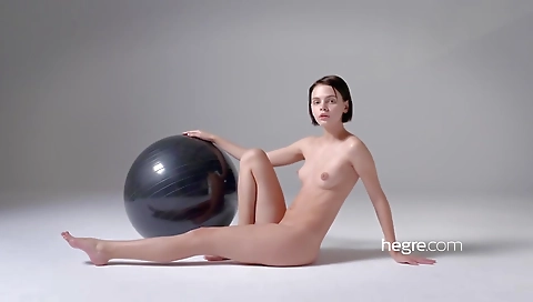 Teeny fucks like alexis to anal