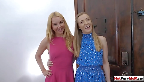 Ta weaponing and dildo fucking