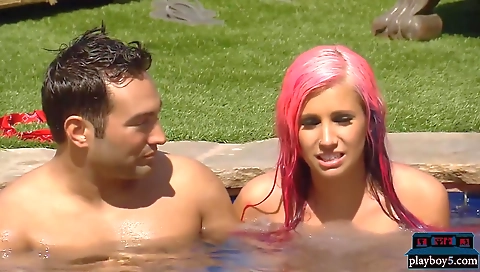 She's alotad hold of hd girl