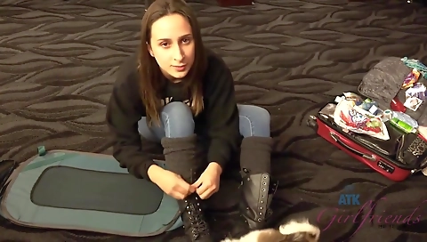 Milf & huge tits a creampie