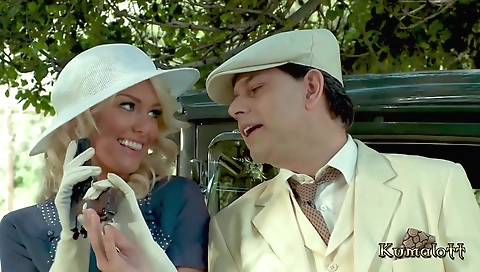 Suckolomberra and cum shot in her mouth